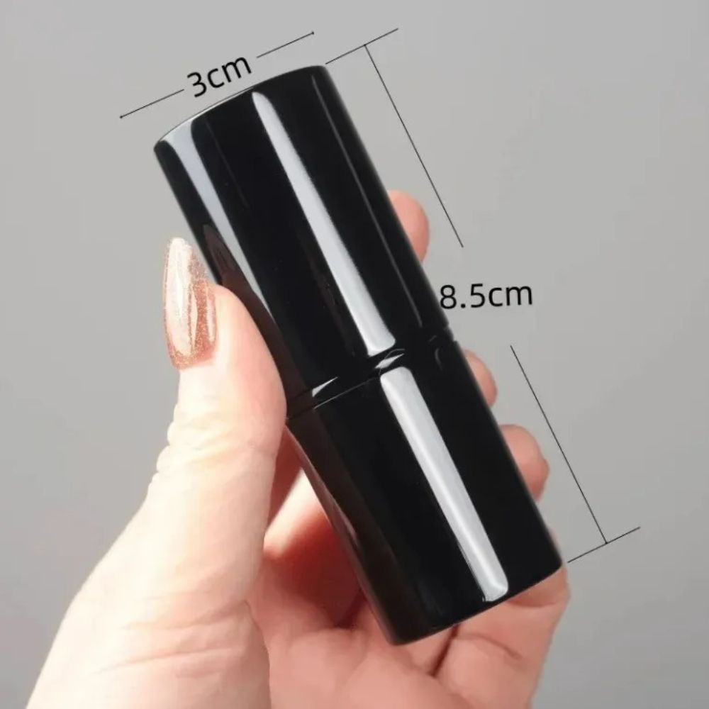 Einziehbare Kabuki-Bürste für makelloses Auftragen von Make-up