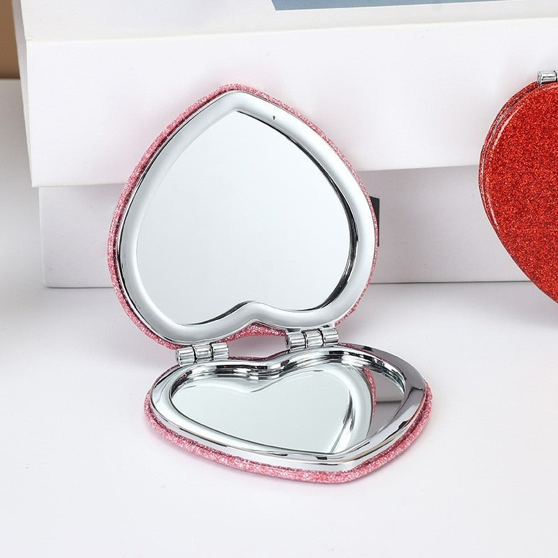 Eleganter, herzförmiger, glitzernder, faltbarer Kosmetikspiegel – roségoldener Rahmen, hypoallergenes Metall, tragbar und praktisch für Mädchen
